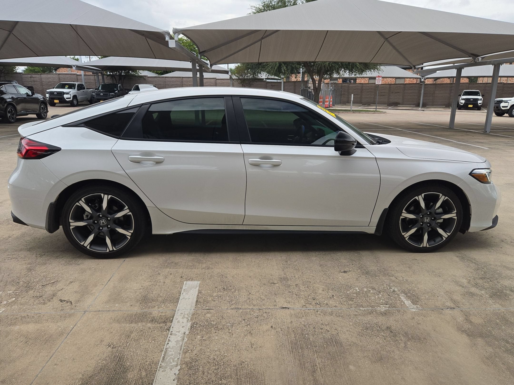 honda civic hatchback 2025 19XFL4H93SE016960 image honda civic hatchback 2025 19XFL4H93SE016960 image
